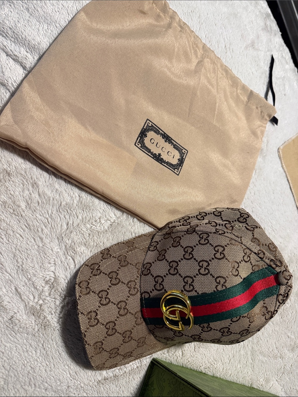 Gucci Beige GG Canvas Cap with Green and Red Web and Gold Double G - Picture 4 of 7